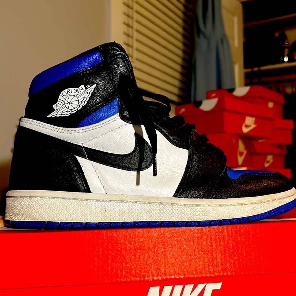 Jordan 1 Retro Royal Toes